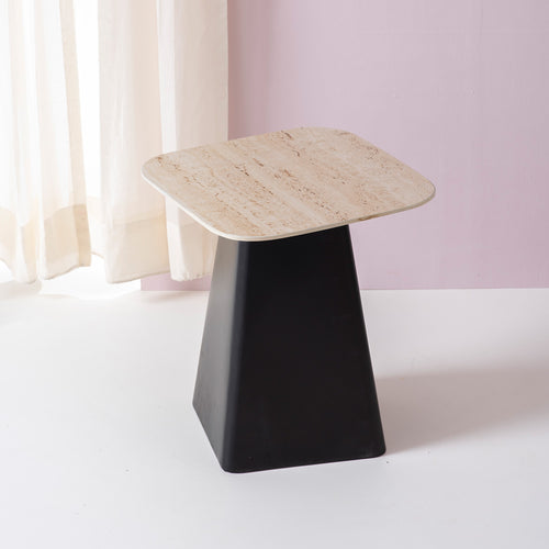 Ceramic Vista: Contemporary Metal Base Side Table