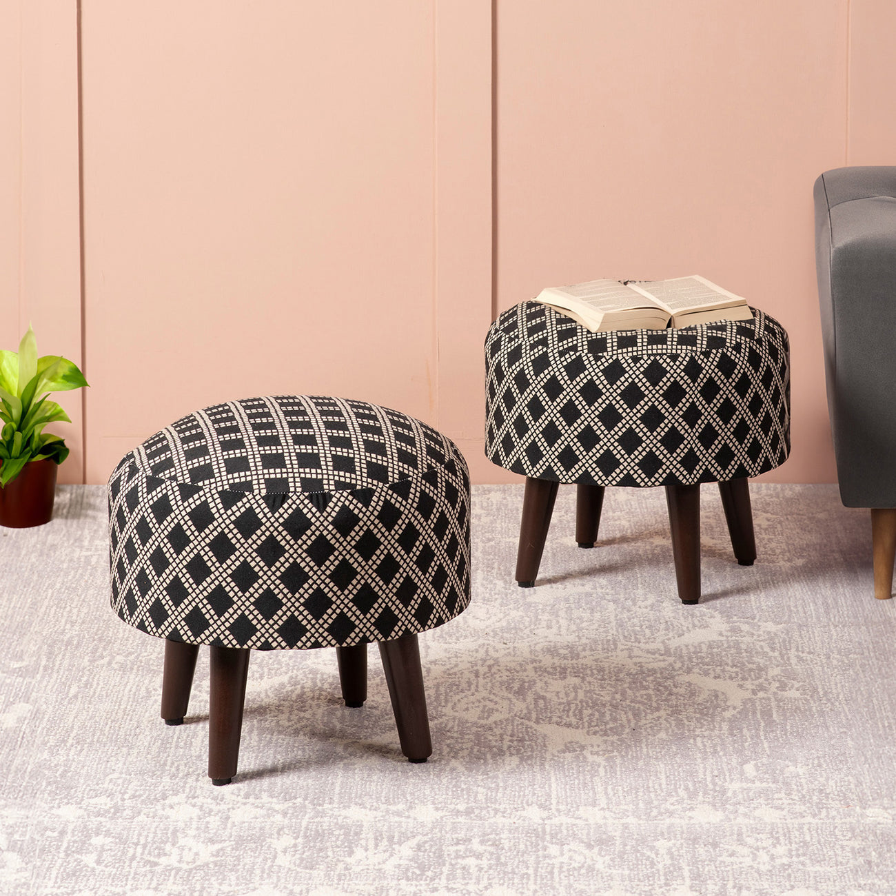 Black Diamond Woven Ottoman Set of 2