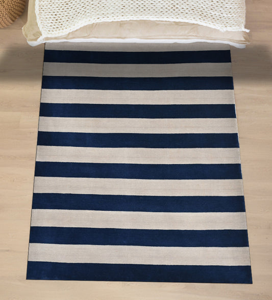 Airy & Inviting Wool Rug Online Buy Now