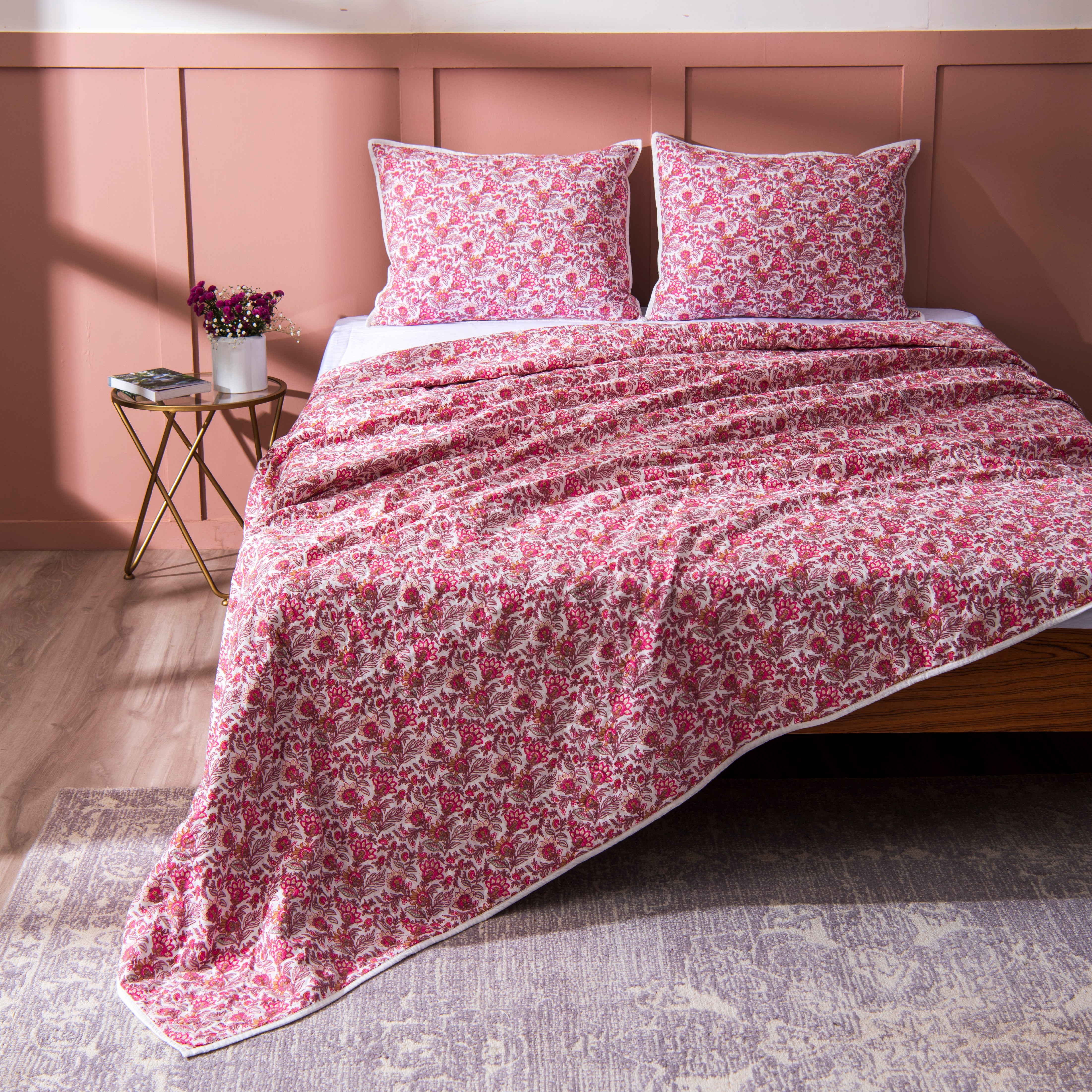 Cotton Printed Quilt & Shams