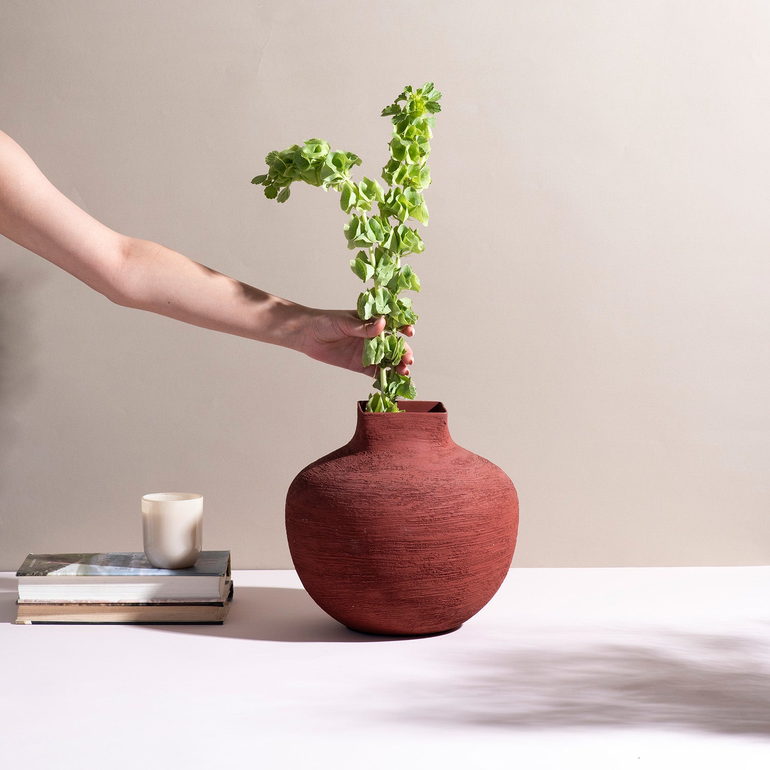 Buy Elegant Black Textured Metal Vase Online