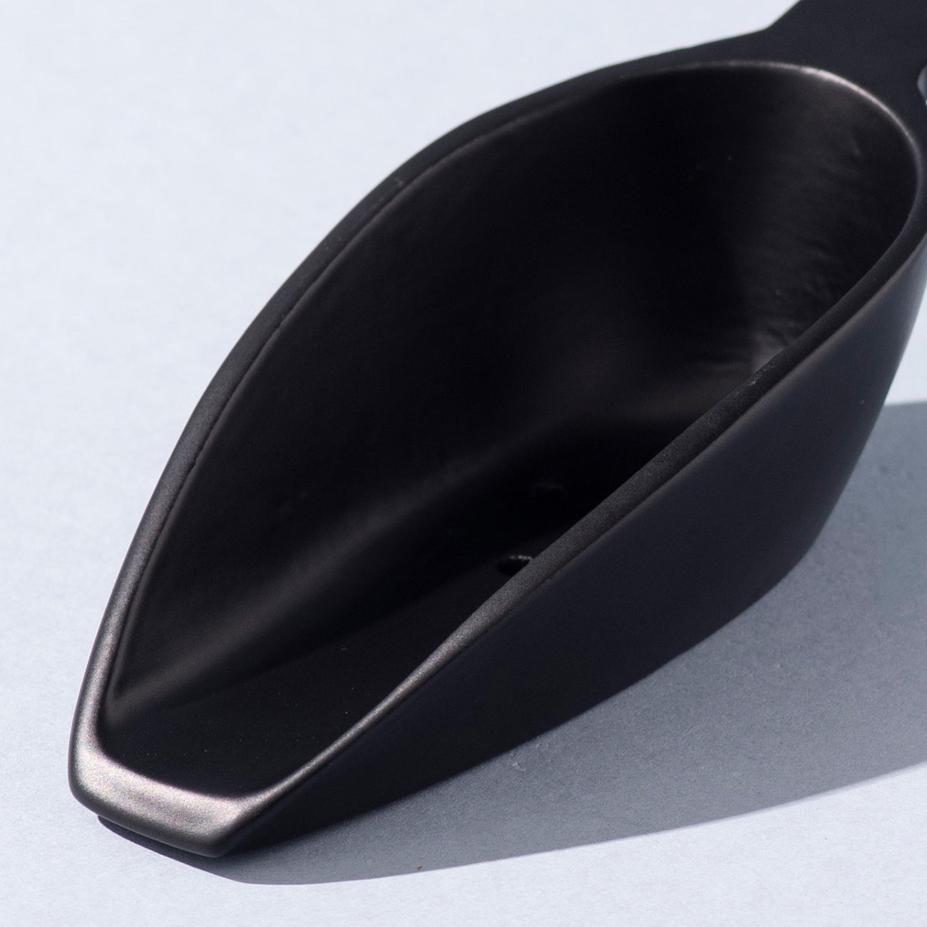 The Precise Ice Scoop Matte Black