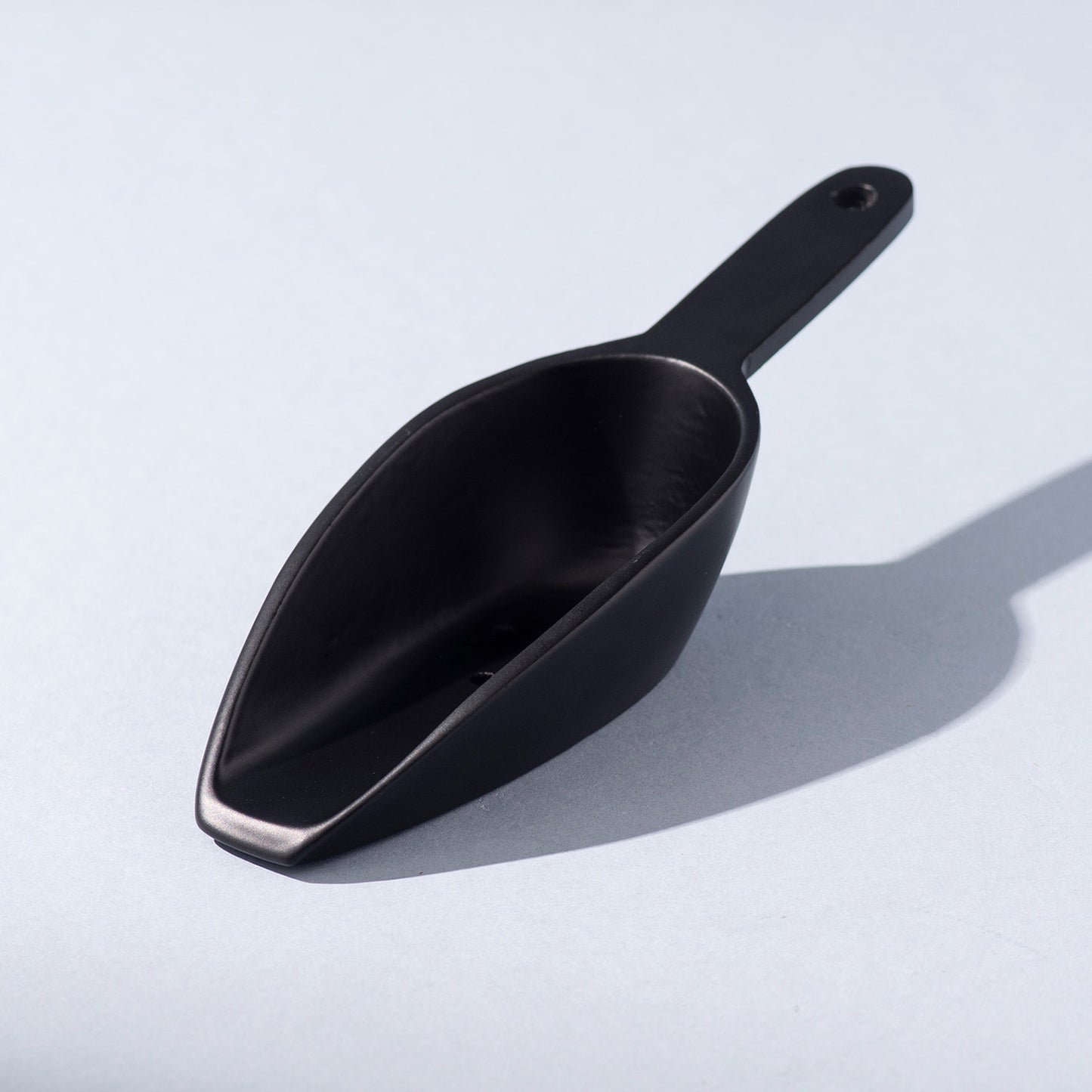 The Precise Ice Scoop Matte Black