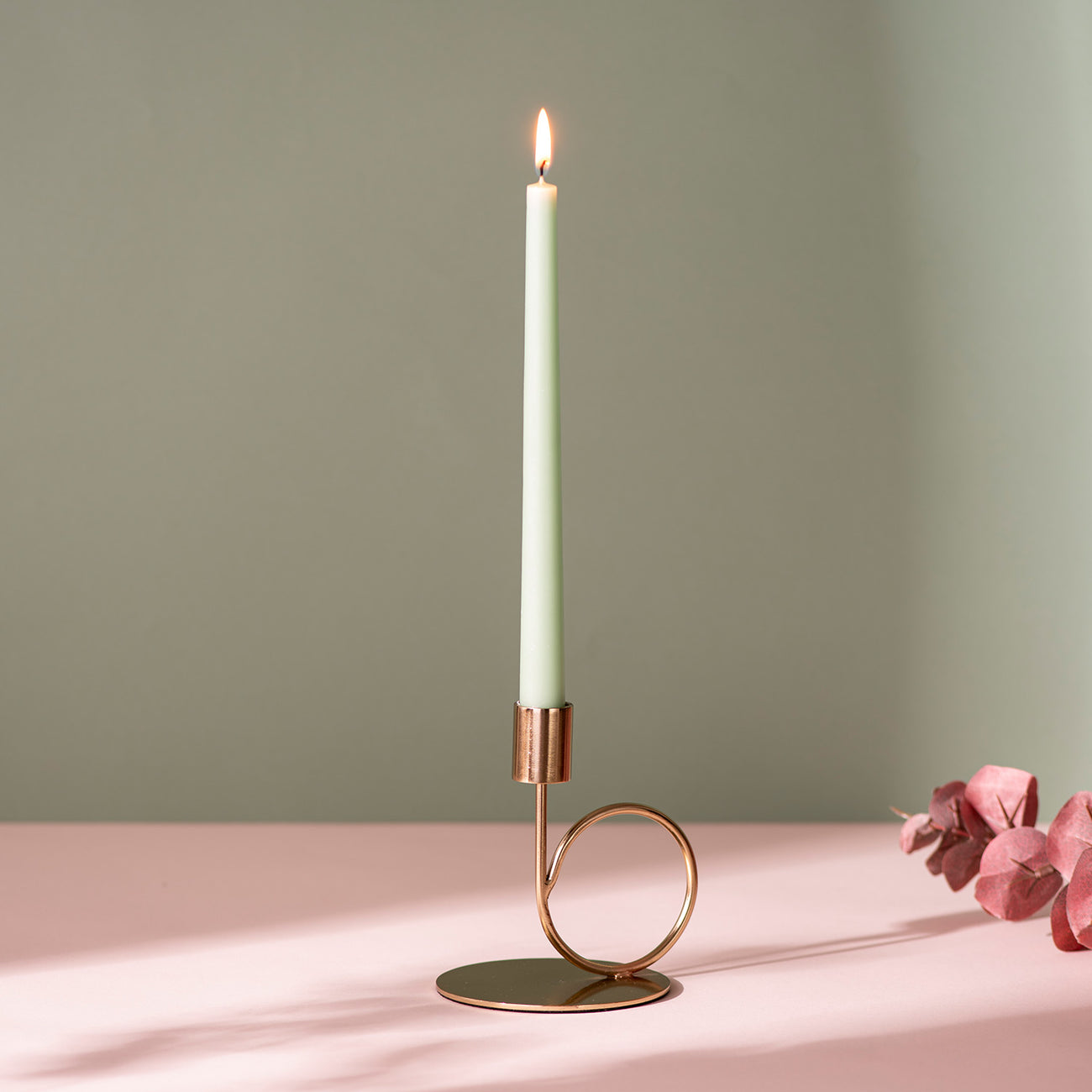 Gilded Elegance: Gold Candle Holder