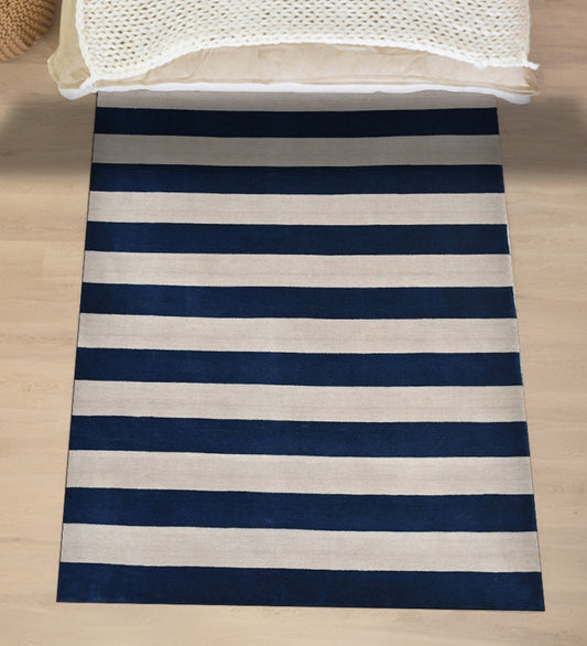 Airy & Inviting Wool Rug