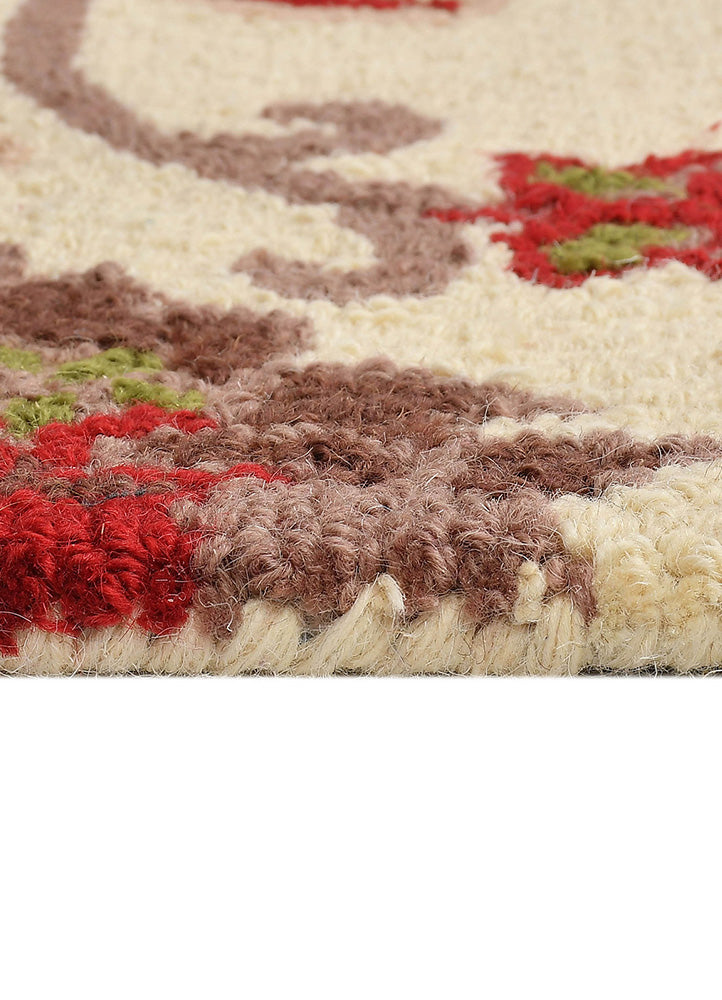 Elegant Cream and Red Rug