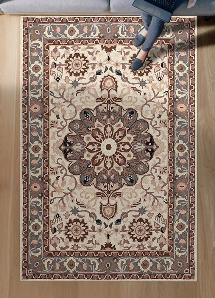 Ornate Oriental Rug for Elegance