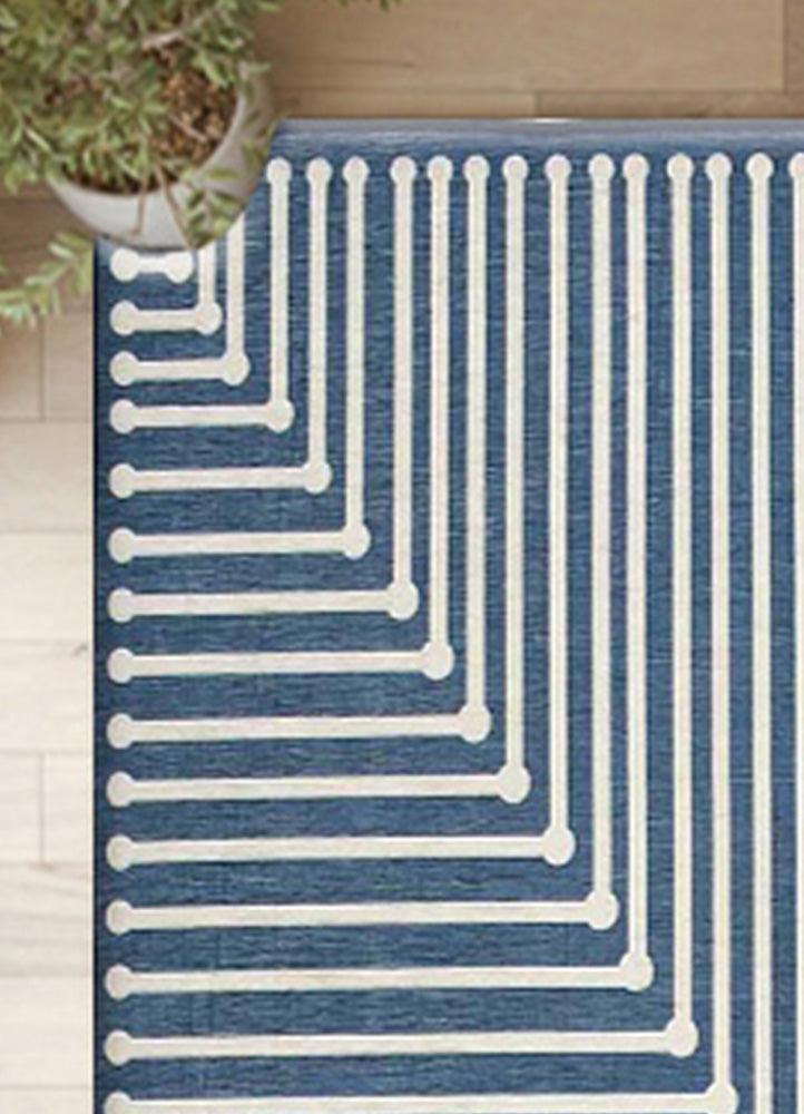 Elegant Blue and White Geometric Rug