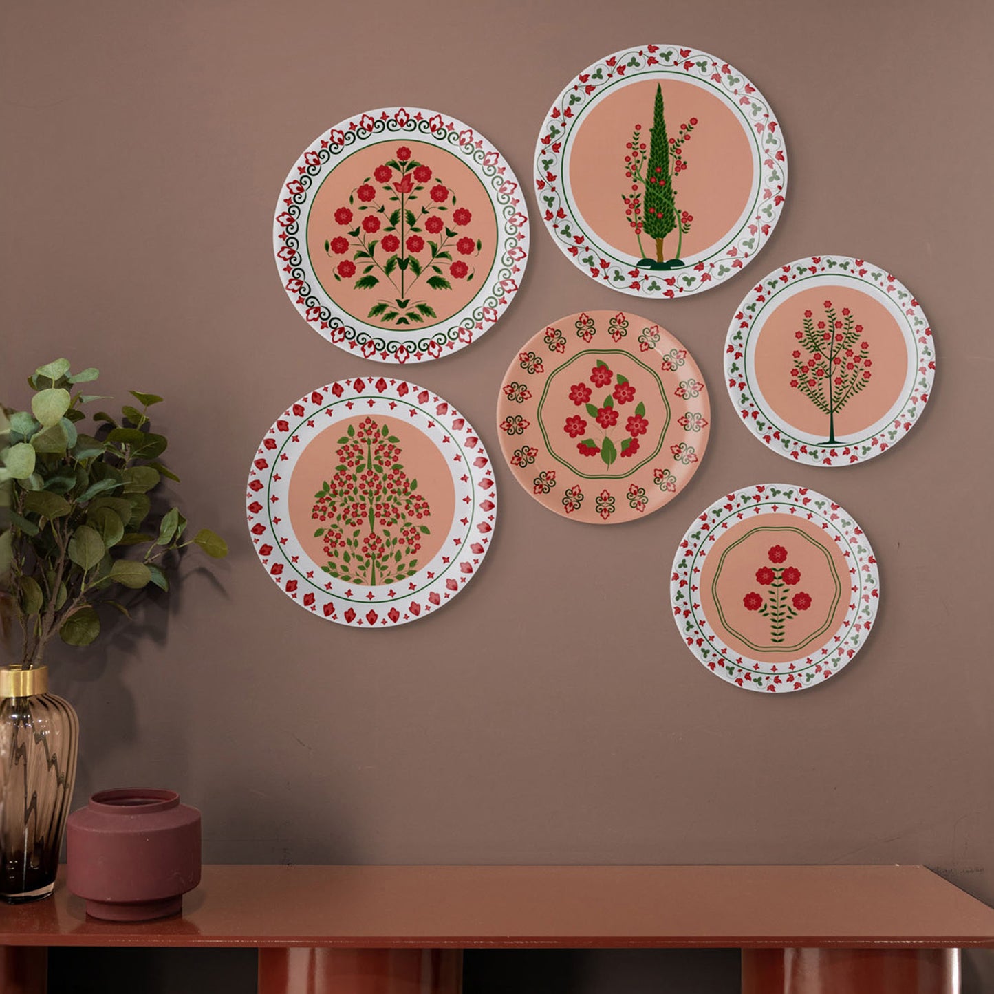 Mughal Garden-Inspired Tropical Elegance radiating floral plate