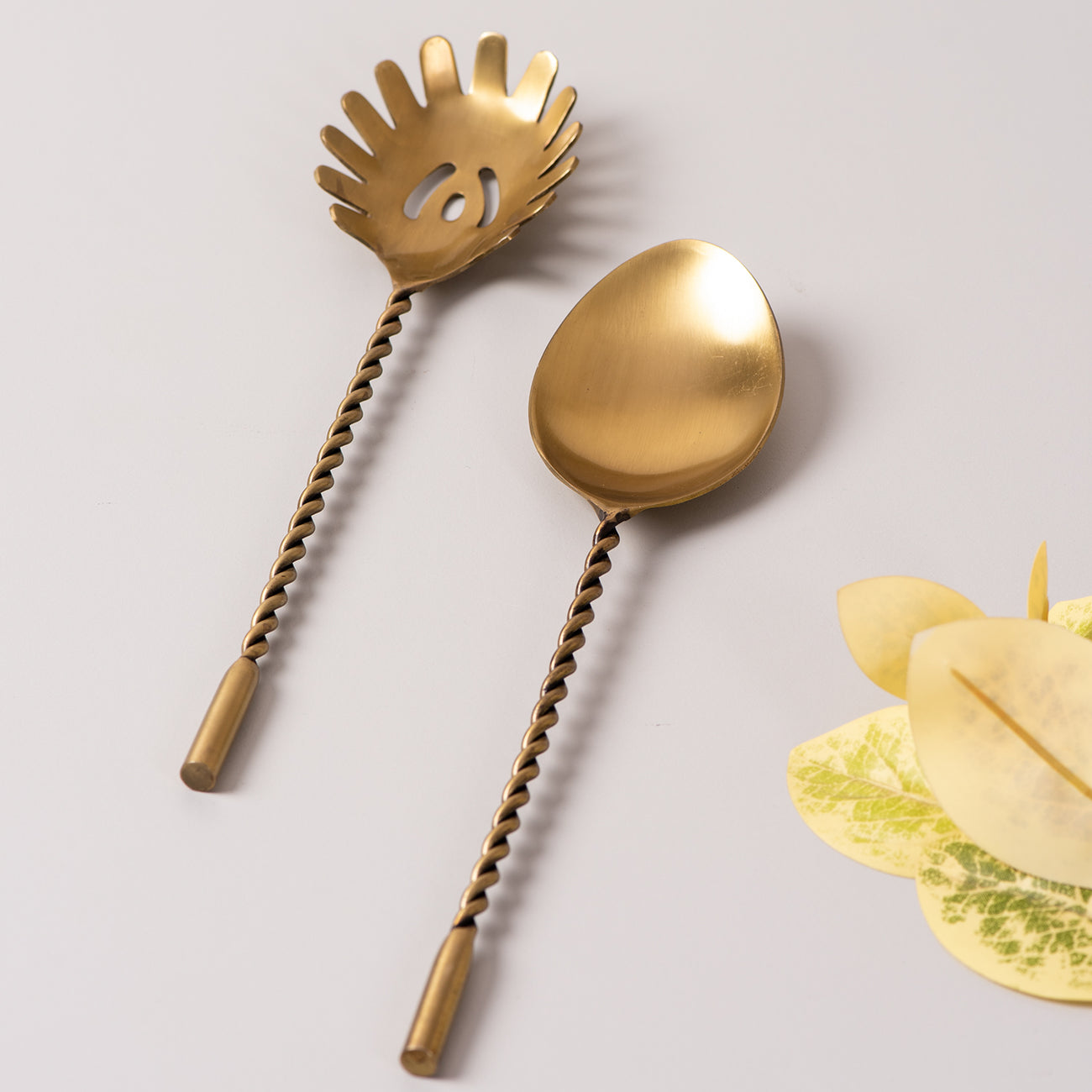 salad serving spoon